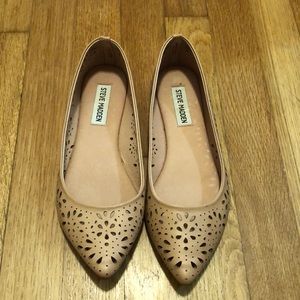 Nude flats